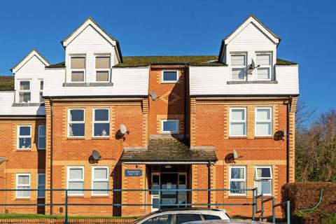 2 bedroom flat for sale, High Wycombe,  Buckinghamshire,  HP12