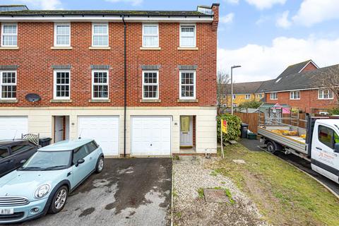 3 bedroom end of terrace house for sale, Newbury,  Berkshire,  RG14