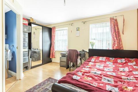 3 bedroom end of terrace house for sale, Newbury,  Berkshire,  RG14