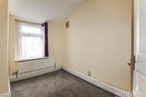 3 bedroom house to rent, Spencer Street, Southall, Middlesex