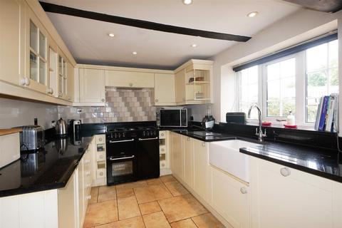 5 bedroom detached house for sale, Oxford Road, Benson OX10