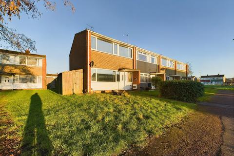 3 bedroom end of terrace house for sale, Russet Close, Tuffley, Gloucester, Gloucestershire, GL4