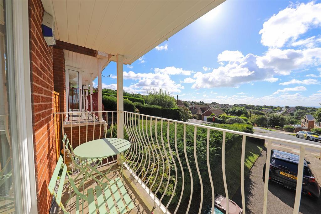 Nicholas james crescent drive balcony.jpg