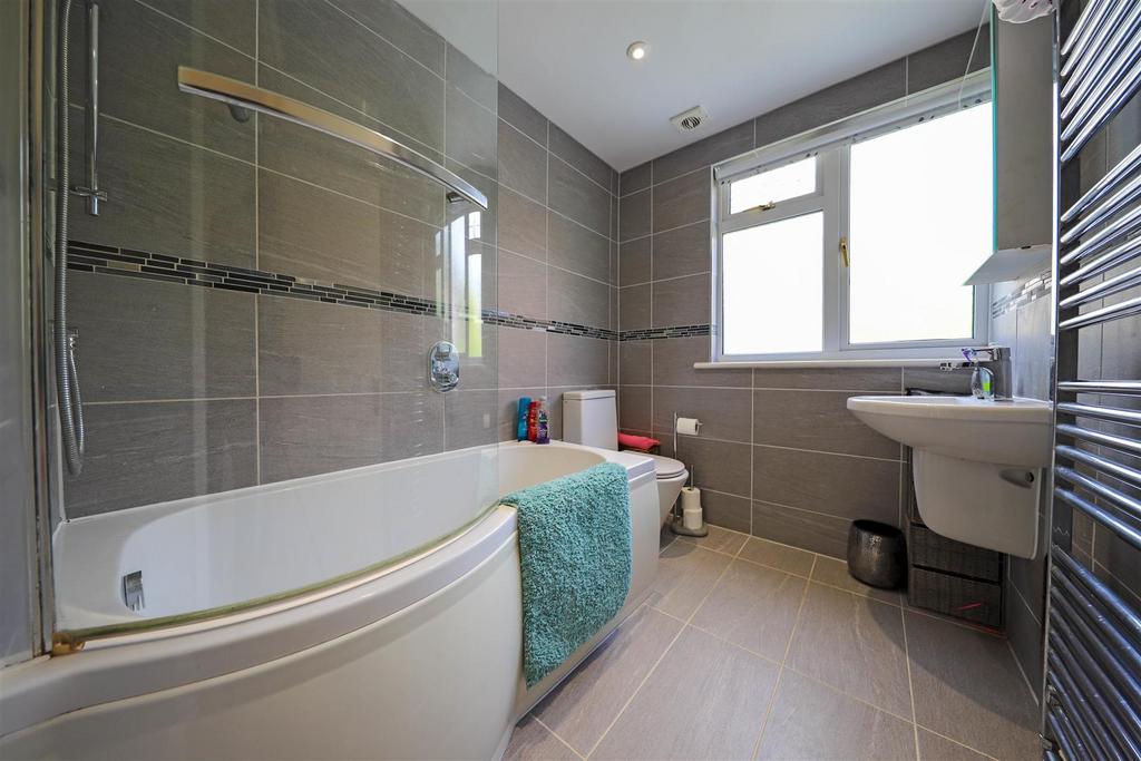 Nicholas james crescent drive bath.jpg