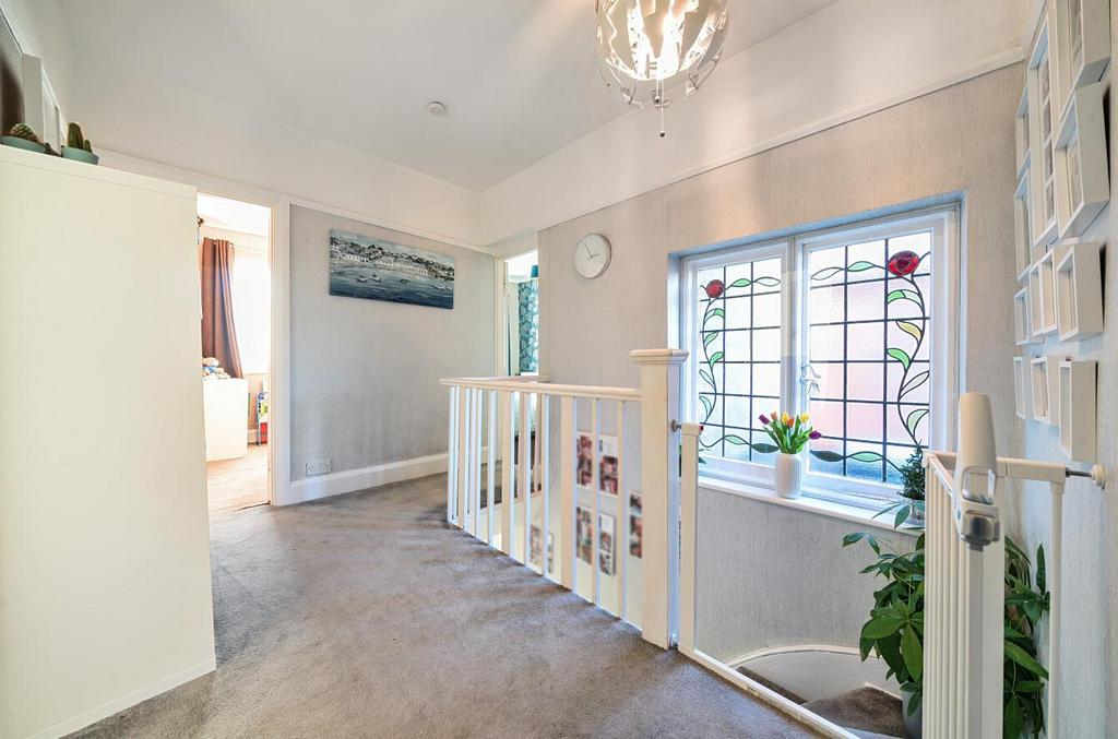 Davidson Frost-Wellings, DFW, Whitchurch Gardens,