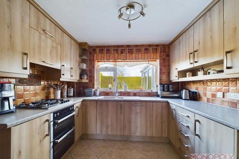 3 bedroom semi-detached house for sale, Pont Adam Crescent, Ruabon, Wrexham