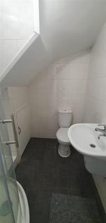 Studio to rent, Grove Road, Hounslow