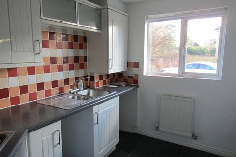 2 bedroom terraced house to rent, Melville Gardens, Southampton SO31