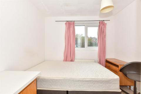 3 bedroom terraced house for sale, Tenterden Drive, Canterbury, Kent