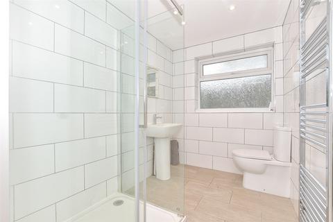70 Tenterden Drive, Canterbury, CT2 7BN