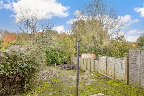 70 Tenterden Drive, Canterbury, CT2 7BN