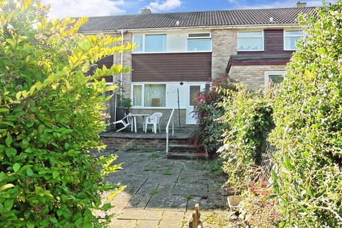 70 Tenterden Drive, Canterbury, CT2 7BN
