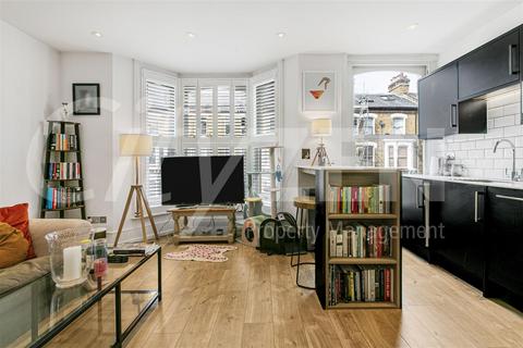 2 bedroom house to rent, Kellett Road, London SW2