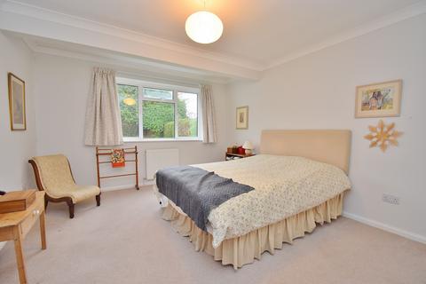 2 bedroom detached bungalow for sale, Wellington Avenue, Princes Risborough HP27