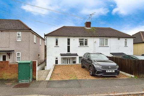 3 bedroom house for sale, Hawthorn Road, Rochester