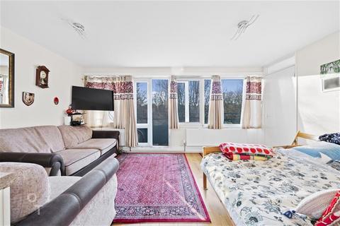 1 bedroom flat for sale, Wellesley Road, Kentish Town, NW5