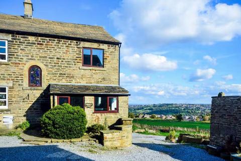 3 bedroom semi-detached house to rent, Riggs High Road, Stannington S6