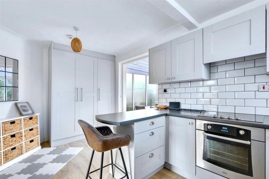 Kitchen 4.jpeg