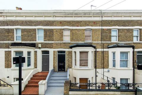 2 bedroom flat for sale, Medwin Street, SW4