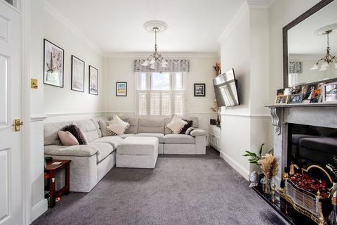 28 Albyn Road, London, SE8 4EF