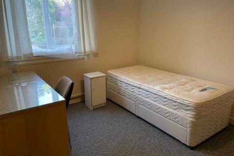 2 bedroom flat to rent, Auld Burn Park, Fife