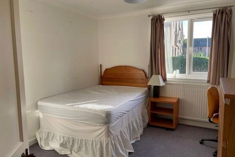 2 bedroom flat to rent, Auld Burn Park, Fife