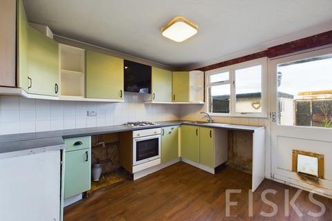 3 bedroom terraced house for sale, First Avenue, Canvey Island, SS8