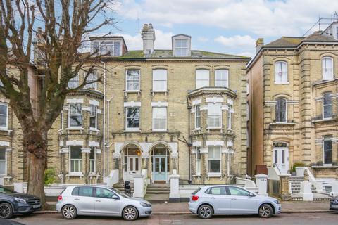 Salisbury Road, Hove, BN3