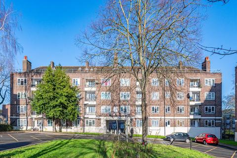 2 bedroom flat for sale, Holdsworth House, Tulse Hill, London, SW2