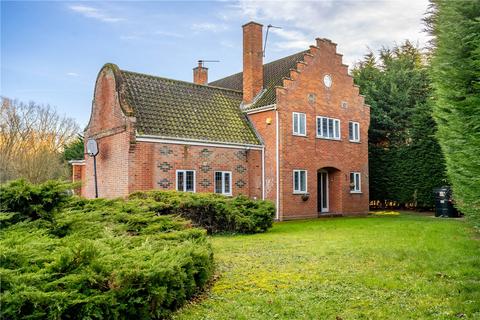 6 bedroom detached house for sale, Ipswich Road, Newton Flotman, Norwich, Norfolk, NR15