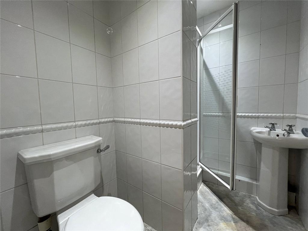 En-Suite Shower
