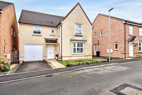 4 bedroom detached house for sale, Fowen Close, Street