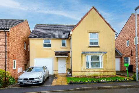 4 bedroom detached house for sale, Fowen Close, Street