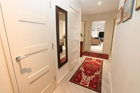 2 bedroom maisonette for sale, Thicket Road, Sutton SM1