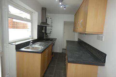 2 bedroom flat to rent, St Vincent Street, Westoe, South Shields