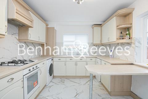 2 bedroom apartment to rent, Federation Road, Abbey Wood SE2