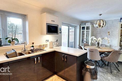 72 Charlotte Way, Peterborough, PE3 9ES