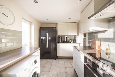 13 Thomas Drive, Gravesend, DA12 5PY
