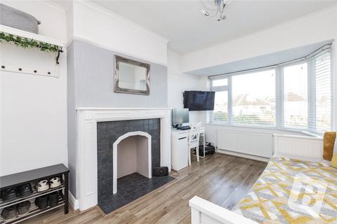 13 Thomas Drive, Gravesend, DA12 5PY