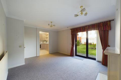 undefined, Church Road, Churchdown