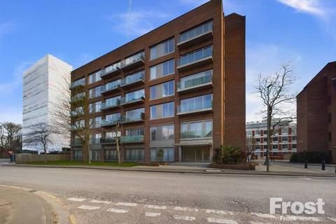 1 bedroom apartment for sale, Fairfield Avenue, Staines-upon-Thames, Surrey, TW18