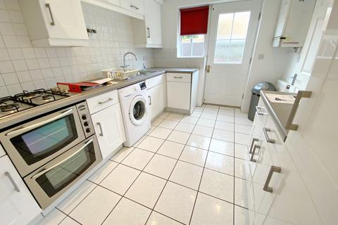 4 bedroom terraced house to rent, Wright Way, Bristol BS16