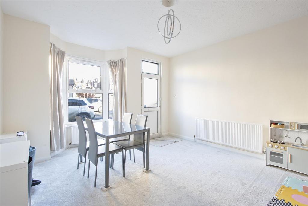 Front Living/Dining Room