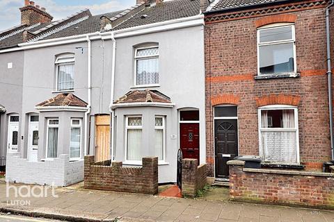 2 bedroom terraced house for sale, Oak Road, Luton