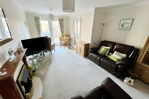 1 bedroom retirement property for sale, Stratford Road, Hall Green, Birmingham