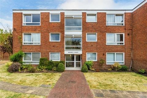 2 bedroom apartment for sale, Hersham Road, Walton-on-Thames, Surrey, KT12