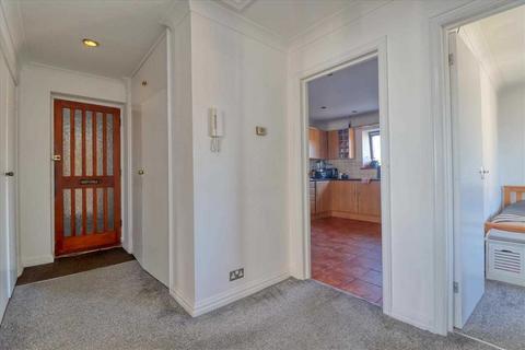 2 bedroom apartment for sale, Marine Parade East, East Clacton CO15