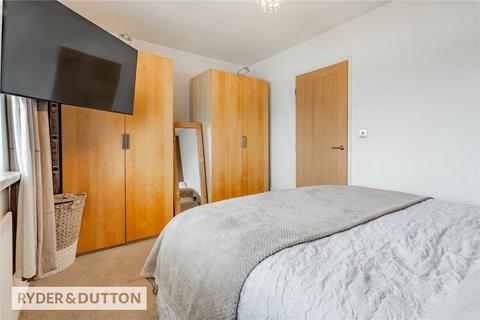 52 Sidlaw Close, Oldham, OL8 3WQ