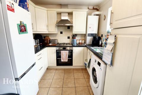 2 bedroom terraced house for sale, Sunninghill Close, Bradwell