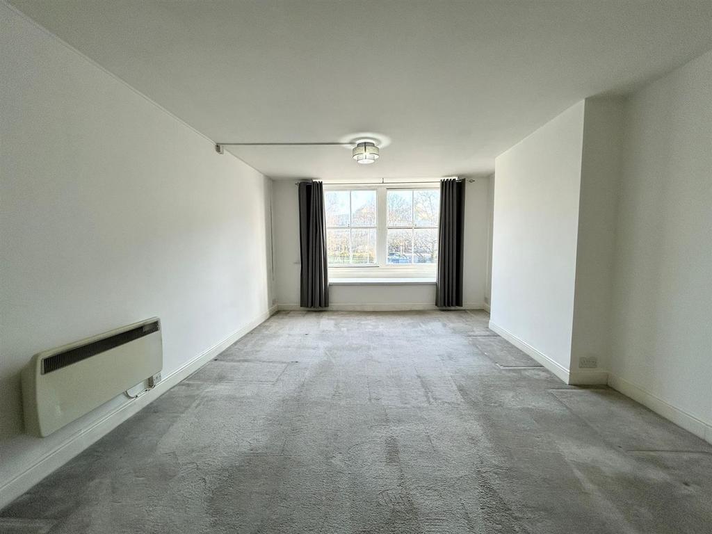 Studio Room